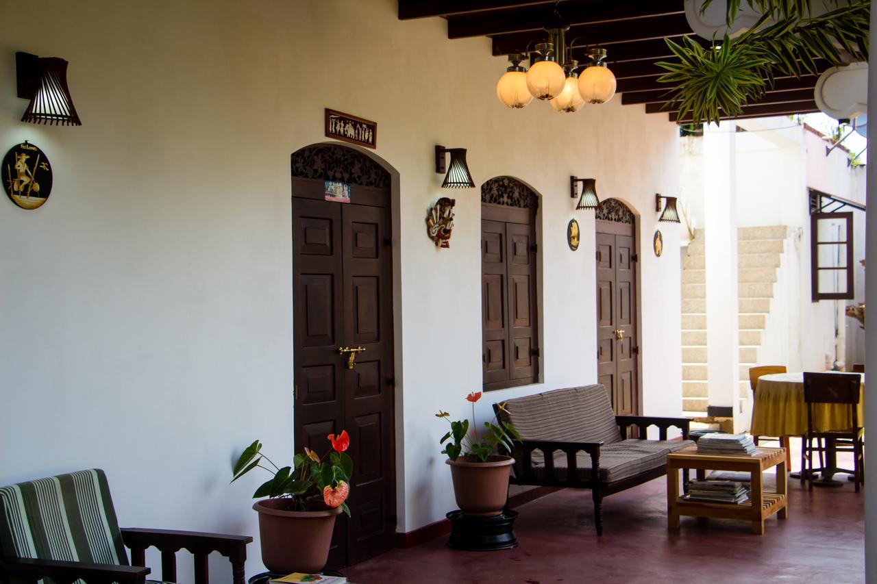 Hotel La Felicita Mirissa Exterior photo